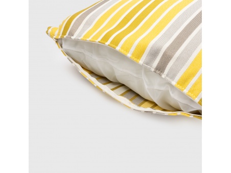 Marra: Waterdicht buitenkussen met zachte vulling | Maanta