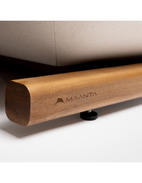 Tuga: Uniek nautisch ontwerp teak zonnebed