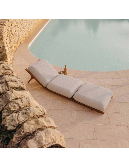 Tuga: Uniek nautisch ontwerp teak zonnebed