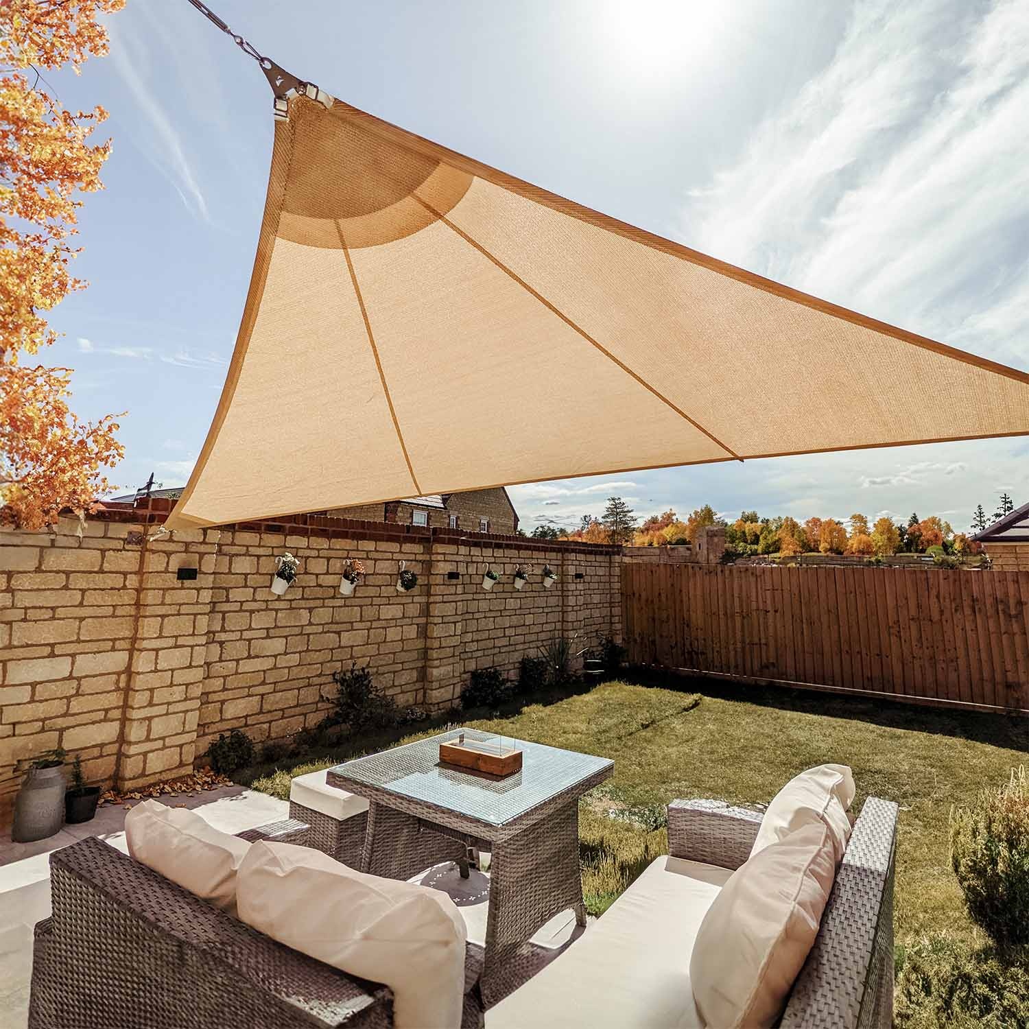 Solaria Ademend - ons beste zonnedoek met radiale snit