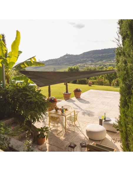 Solaria Ademend - ons beste zonnedoek met radiale snit