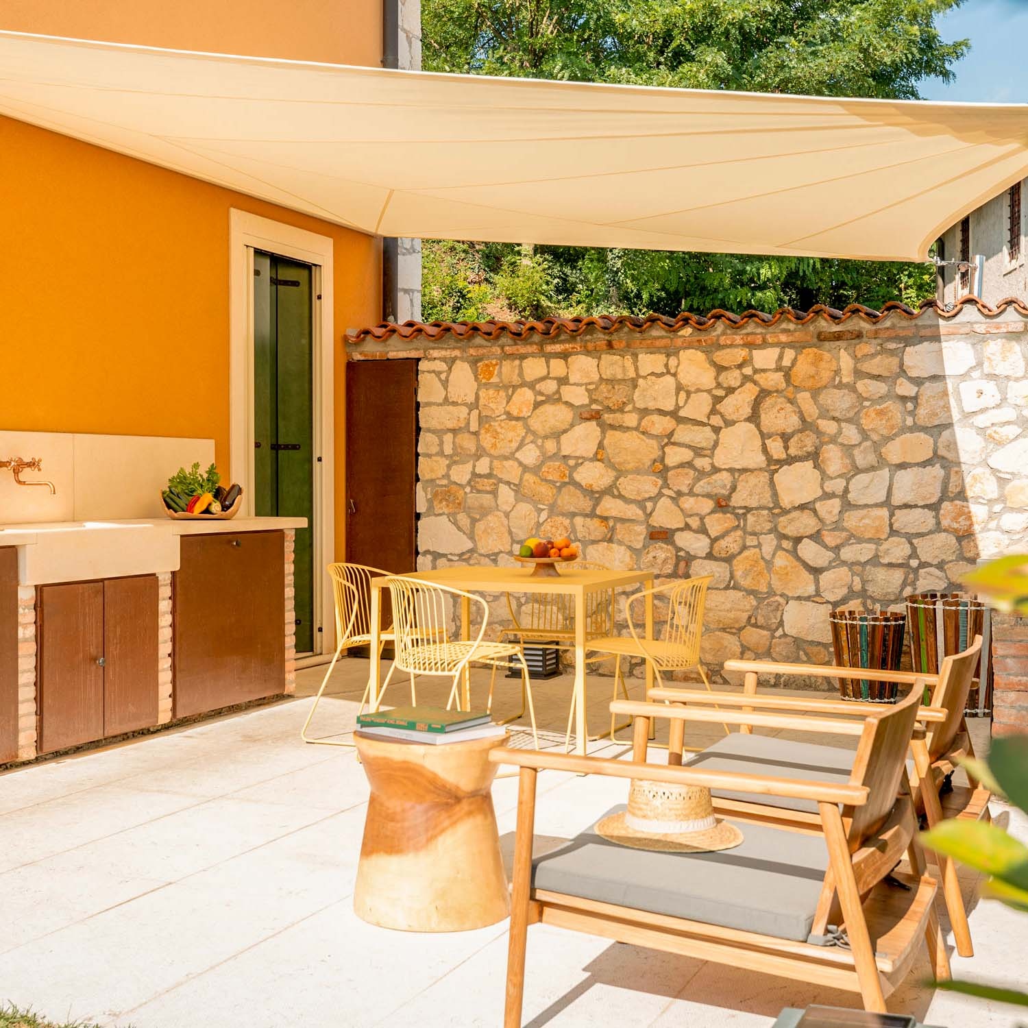 Solaria Lean Stock – Gereviseerd zeil met muurprofiel Solaria Lean Stock – Gereviseerd zeil met muurprofiel