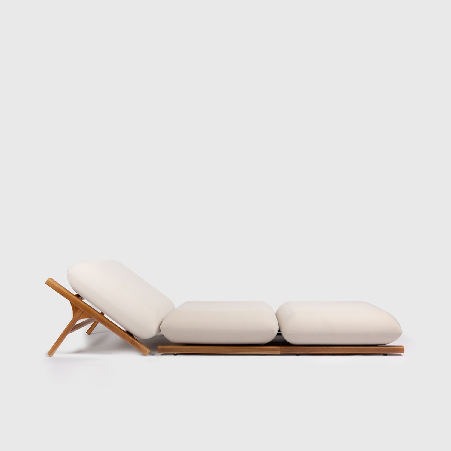 Tuga: Uniek nautisch ontwerp teak zonnebed 2