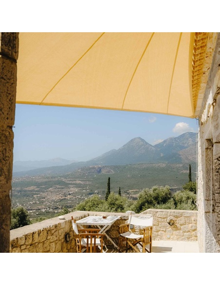 Solaria Ademend - ons beste zonnedoek met radiale snit