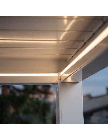 Lyra T6: Bioklimatische pergola met 6 unieke technologieën