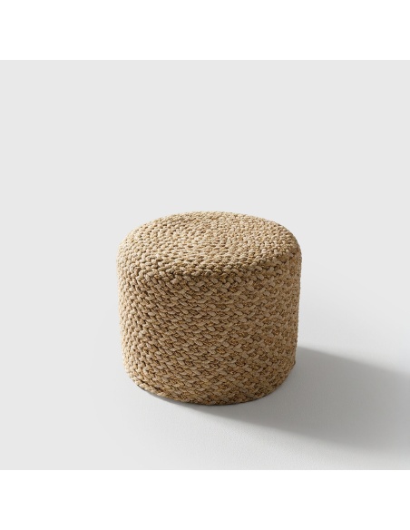 Thyrea: Gevlochten Outdoor Poef met Maanta Design