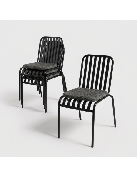 Forgya: set van 4 buitenstoelen van ijzer met verticale lamellen
