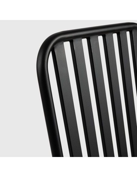 Forgya: set van 4 buitenstoelen van ijzer met verticale lamellen