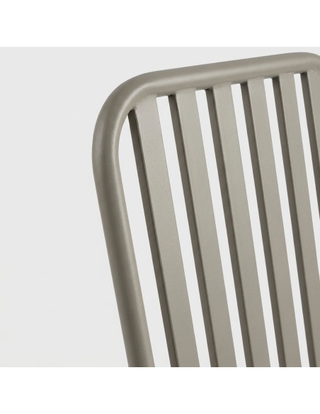 Forgya: set van 4 buitenstoelen van ijzer met verticale lamellen